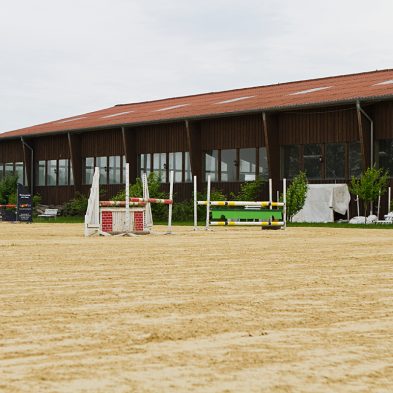 Parcours Springplatz Reithalle Reitanlage Bennie Kleijn
