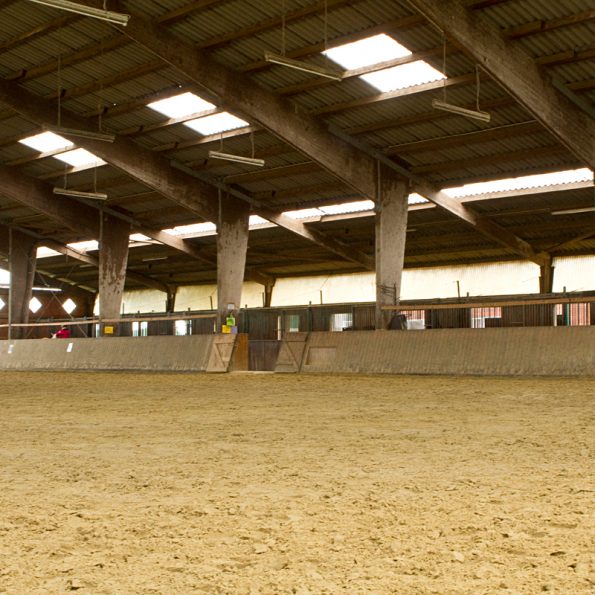 Reithalle auf der Reitanlage Bennie Kleijn